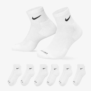 NIKE
Everyday Plus Cushioned Training Ankle Socks